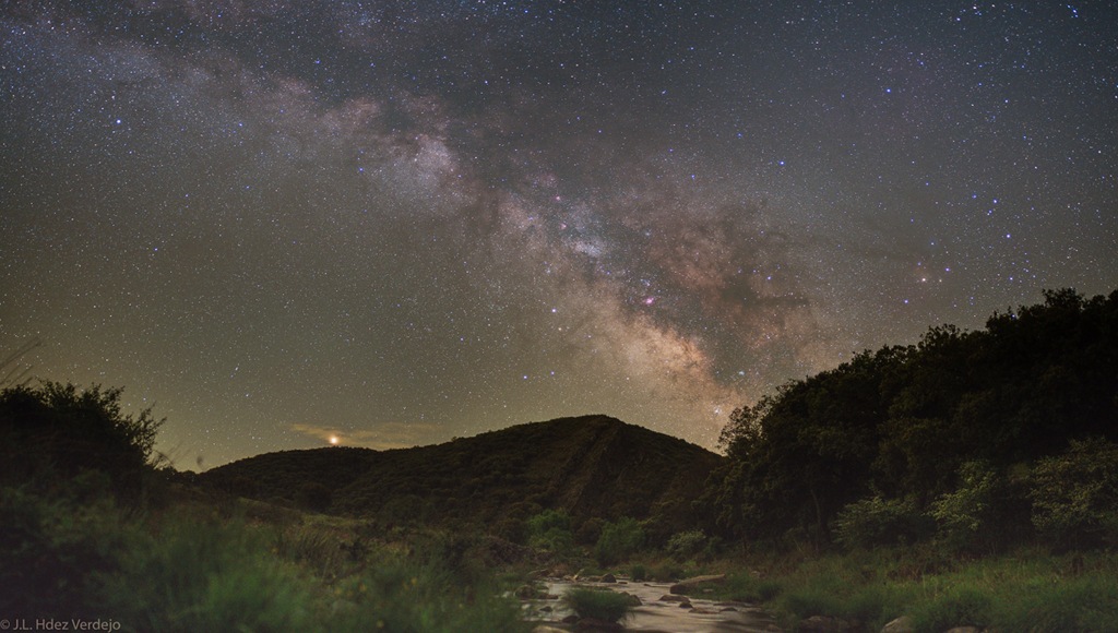 What Is Pulsars? Formation, Properties, and Detection Methods Exploring the Universe