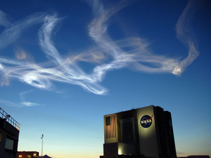 What Is Interstellar Objects and Extrasolar System Material? Exploring the Universe
